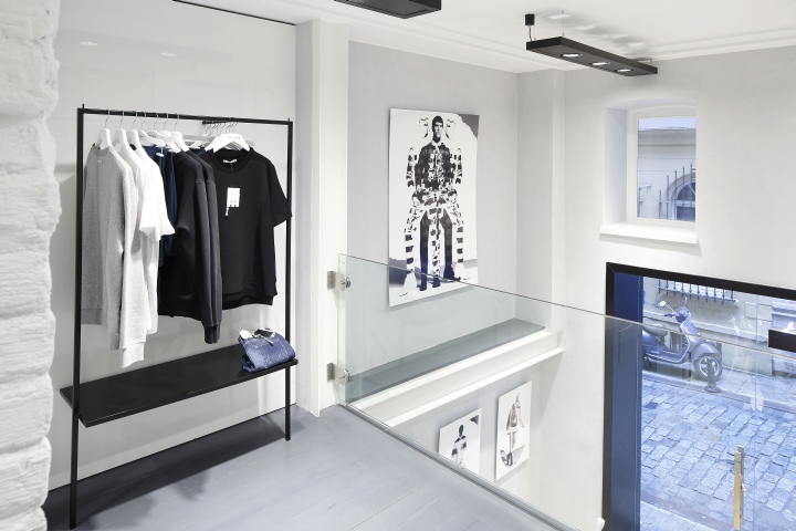 40_Section-Mode-Unique-store-by-i-am-associates-Istanbul-Turkey-04.jpg