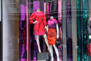 8_Burberry-windows-2013-London-300x200.jpg