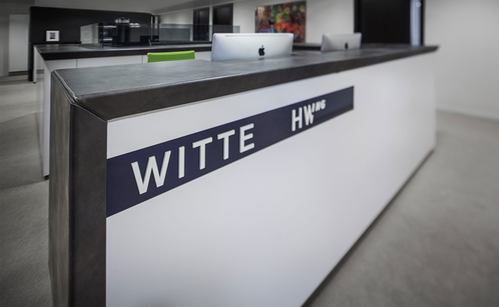 17_WITTE-reception-and-conference-rooms-by-ACTINCOMMON-Berlin-05.jpg