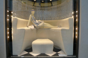 0_Prada-windows-Winter-2013-Paris-300x200.jpg