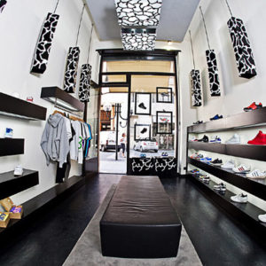 25_Step-by-Step-sneakers-boutique-yet-matilde-Turin-300x300.jpg
