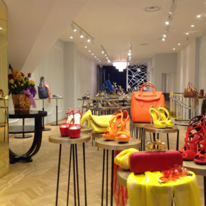 22_Shoe-Boutique-by-Silvia-Simionato-Padua-300x300.jpg