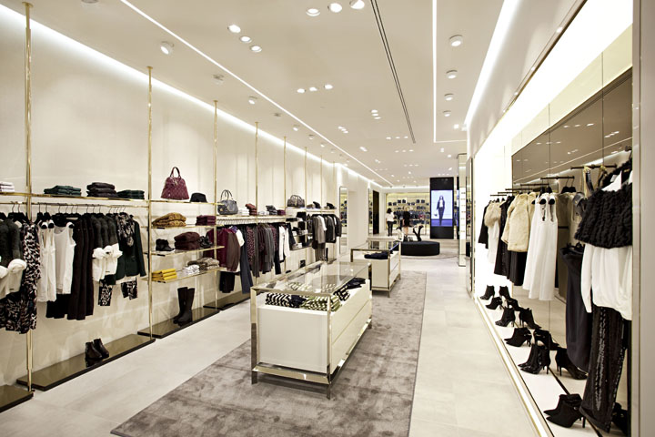 42_LIU-JO-store-by-Christopher-Goldman-Ward-Madrid-Spain-04-.jpg