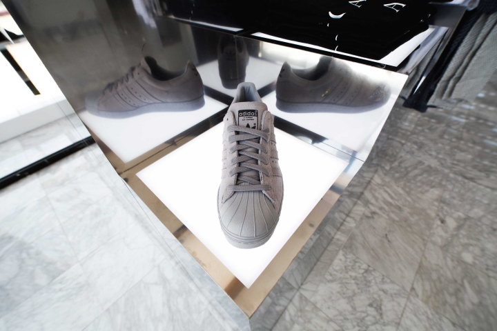24_Shoe-Palace-by-Double-Europe-Los-Angeles-California-05.jpg