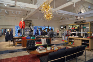 5_Tommy-Hilfiger-flagship-store-Los-Angeles-300x200.jpg