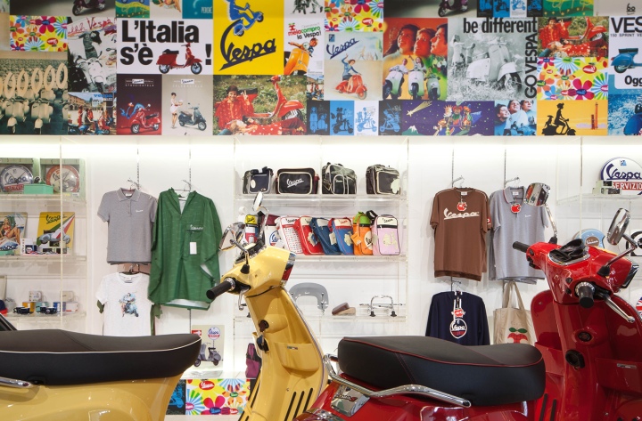 28_Vespa-Gallery-by-Supermachine-Studio-Bangkok-Thailand-06.jpg