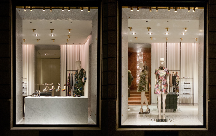 19_Valentino-windows-2014-Fall-Milan-Italy-10.jpg