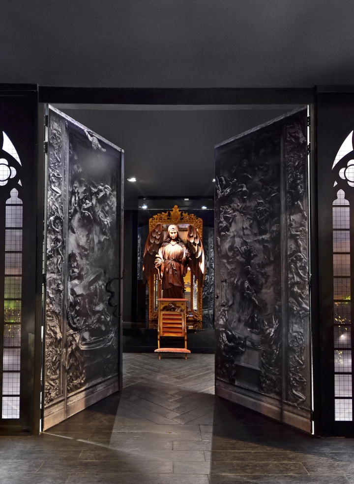 20_Temple-of-Worship-to-Design-exhibit-by-Albus-04.jpg