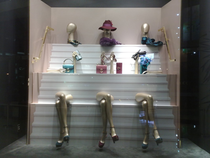 10_Gucci-window-displays-Senayan-City.jpg