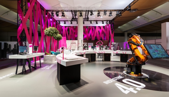 21_Deutsche-Telekom-stand-by-hartmannvonsiebenthal-Hannover-Germany-03.jpg