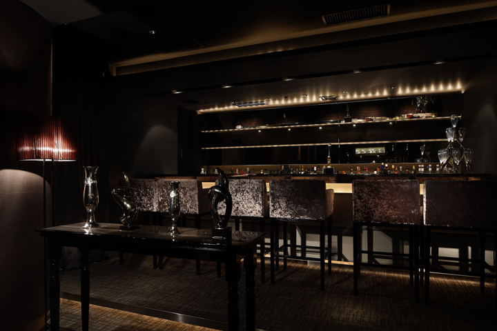 30_Cronnus-private-bar-DOYLE-COLLECTION-Tokyo-10.jpg