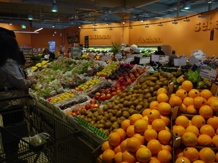 31_Edeka-supermarket-Dusseldorf-12.jpg