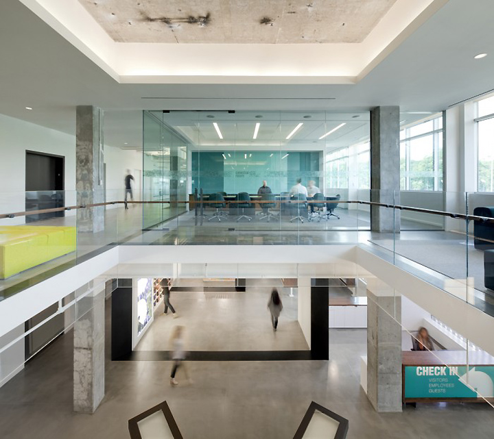 38_Hain-Celestial-headquarters-by-Architecture-Information-JBM-Interior-Design-Lake-Success-New-York-04.jpg