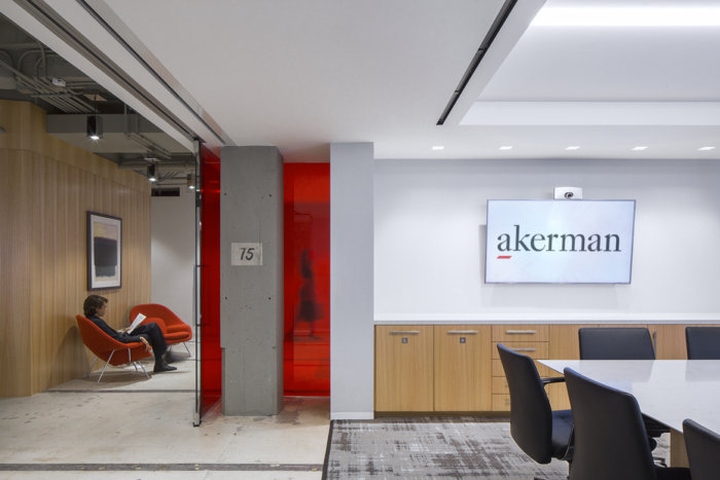 24_Akerman-LLP-Offices-by-Wirt-Design-Group-Los-Angeles-California-09.jpg
