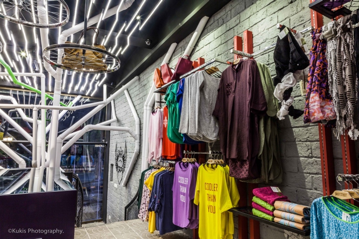 25_Back-Street-store-by-Architects-Inc-Lahore-Pakistan-04.jpg