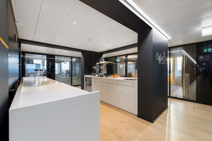 94_PwC-Switzerland_Basel-Office-by-Evolution-Design-Basel-Switzerland40-.jpg