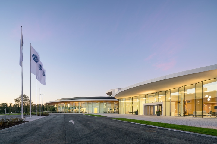28_Fazer-Visitor-Center-Meeting-Center-by-K2S-Architects-Vantaa-Finland07.jpg