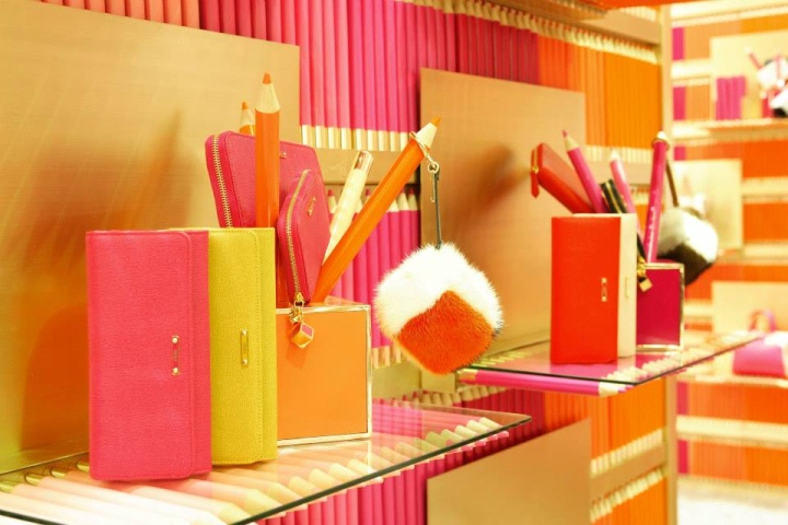 16_Fendi-Crayons-podium-Fukuoka-Japan-07.jpg