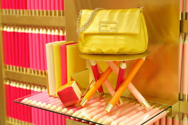 18_Fendi-Crayons-podium-Fukuoka-Japan-05.jpg