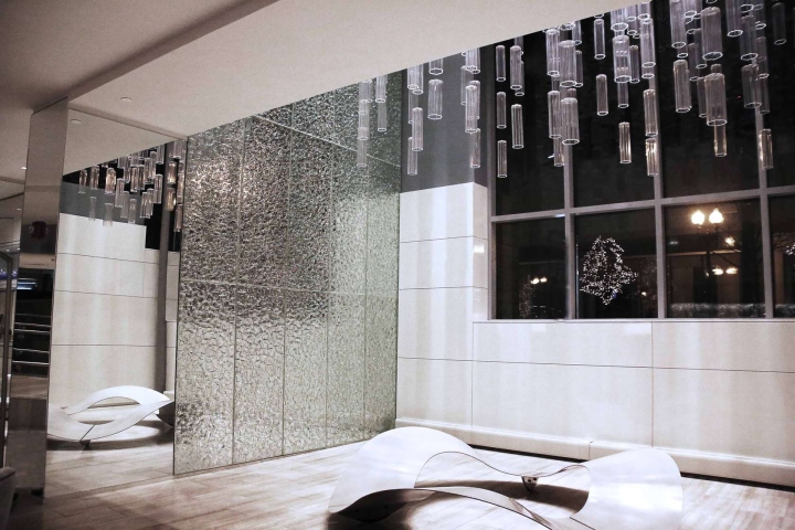 10_Crackle-Series-Kiln-Cast-Glass-by-Nathan-Allan-Glass-Studios-Inc.jpg