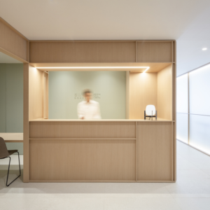30_Swiss-Concept-Clinic-by-Francesc-Rife-Studio-01-300x300.png