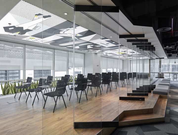 26_UNBOX-Offices-by-Swiss-Bureau-Interior-Design-Dubai-UAE-04.jpg
