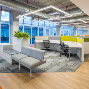 30_ITESM-Nuevo-Sur-Offices-by-Oxigeno-Arquitectura-01-300x300.png