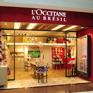 22_l-Occitane-au-Bresil-boutique-by-centdegres-Sao-Paulo-Brazil-300x300.jpg