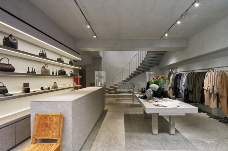 10_ARTS-SCIENCE-Aoyama-Store-by-Atelier-Tsuyoshi-Tane-Architects-01-780x519.png