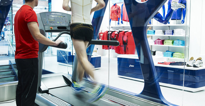 15_ASICS-flagship-store-at-Oxford-street-London-05.jpg
