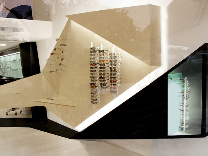 8_Athens-optical-store-by-Simos-Vamvakidis.jpg