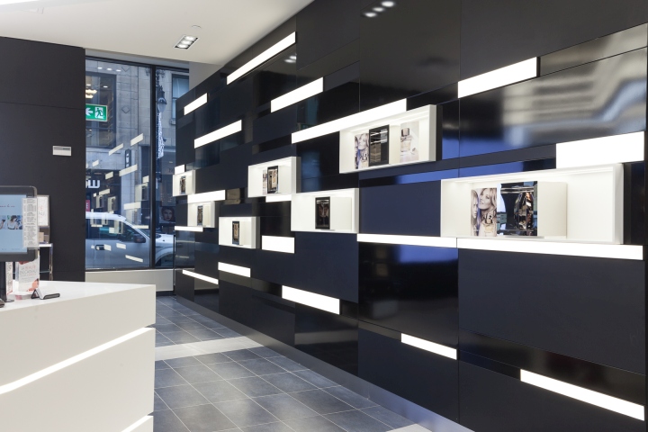19_Beauty-Boutique-Store-by-Tuxedo-Montreal-Canada-07.jpg