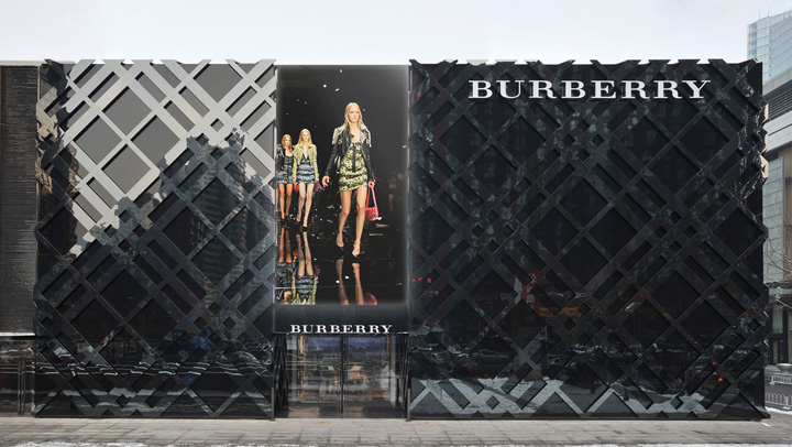 10_Burberry-flagship-store-Beijing.jpg
