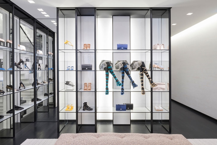 21_Chanel-store-renewal-by-Peter-Marino-Tokyo-Japan06.jpg