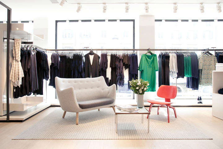 8_COS-store-Milan.jpg
