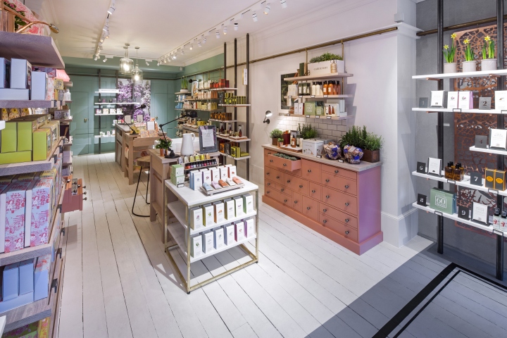 16_Crabtree-Evelyn-concept-store-by-Dalziel-Pow-London-UK-02.jpg