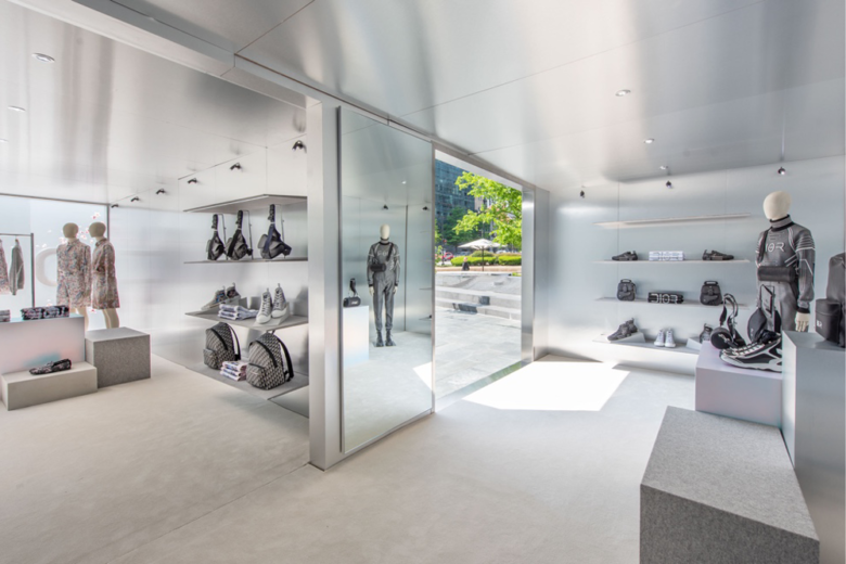 9_Dior-Men-s-pop-up-store-01-780x520.png