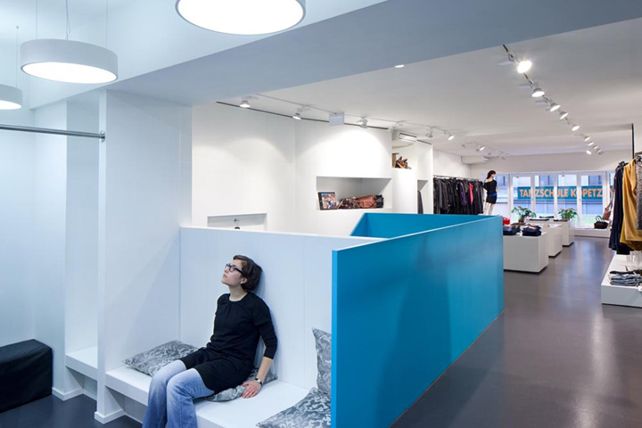32_Inside-fashion-store-Sohne-Partner-Vienna-04.jpg