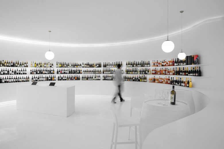 34_Portugal-Vineyards-Concept-Store-by-Porto-Architects-31-780x520.jpg