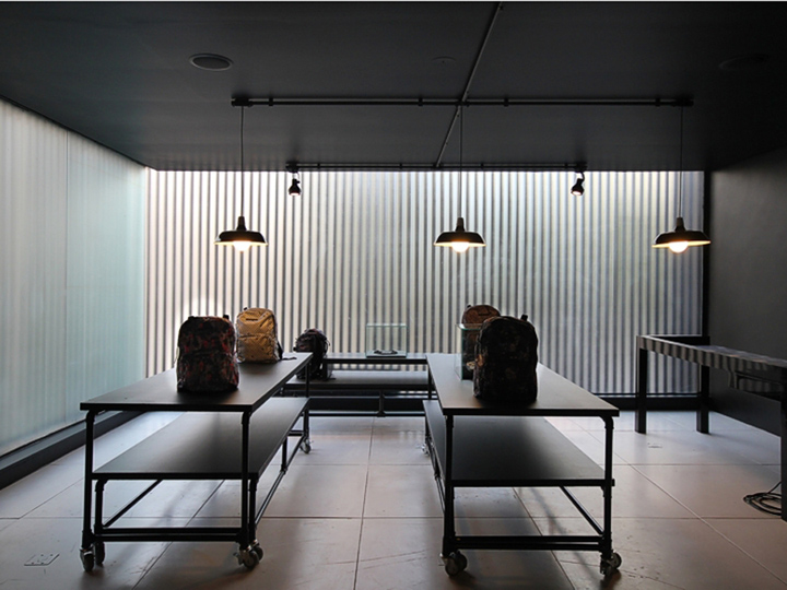 20_Alexandre-Herchcovitch-flagship-store-by-Arkitito-Sao-Paulo-02.jpg
