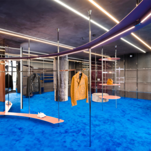 386_MCM-flagship-store-by-Gonzalez-Haase-01-300x300.png