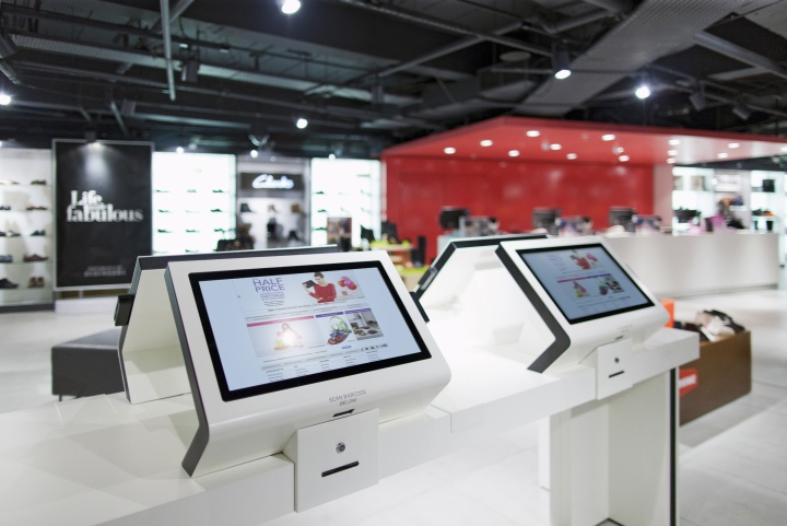 22_Debenhams-flagship-store-by-Dalziel-and-Pow-London-06.jpg