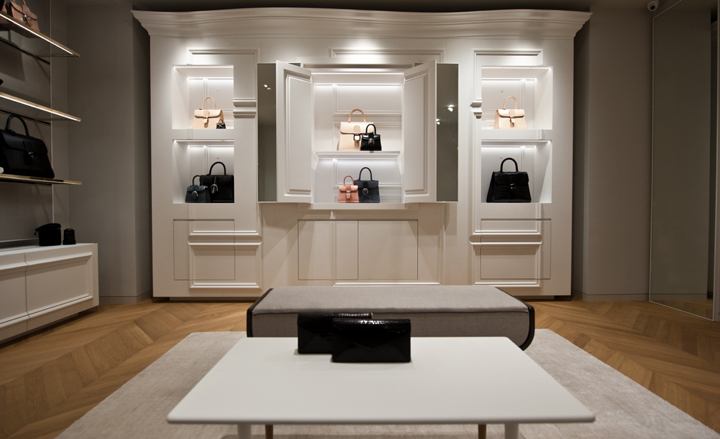 22_Delvaux-store-concept-by-Martine-Feipel-Jean-Bechameil-Brussels-03.jpg