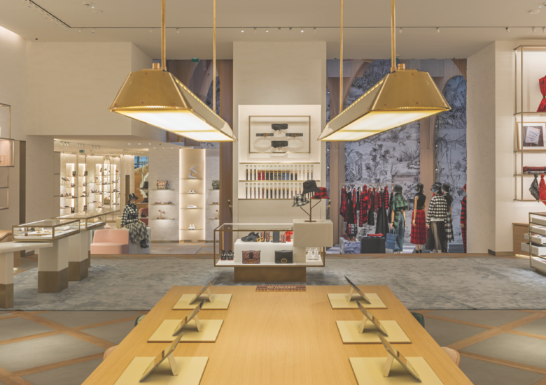 14_Dior-flagship-store-06-780x551.png