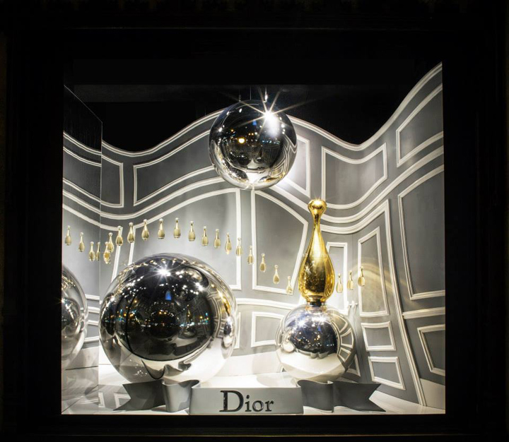 19_Dior-windows-at-Saks-department-store-New-York-03.jpg