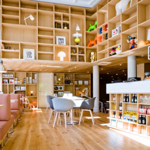 29_Flinders-Cafe-by-Como-Park-Amsterdam-300x300.jpg