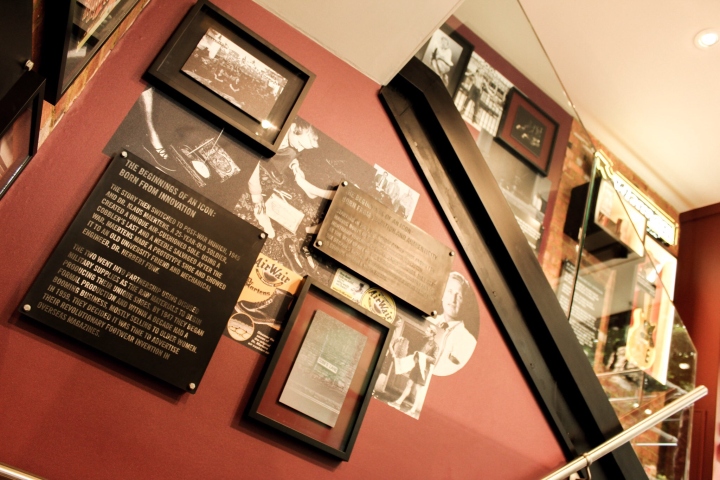 25_Dr-Martens-Flagship-Store-by-Closed-Sundays-London-UK-05.jpg