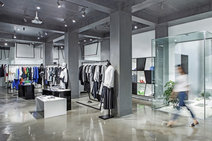10_DressingForFun-by-NTYPE-Chengdu-China.jpg