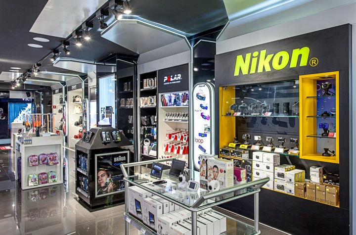 25_Dufry-airport-retail-store-by-Marketing-Jazz-Sao-Paulo-Brazil-06.jpg
