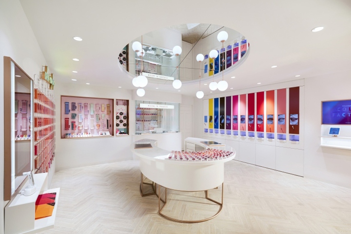 9_Etude-House-flagship-store-by-Dalziel-Pow-Seoul-South-Korea.jpg
